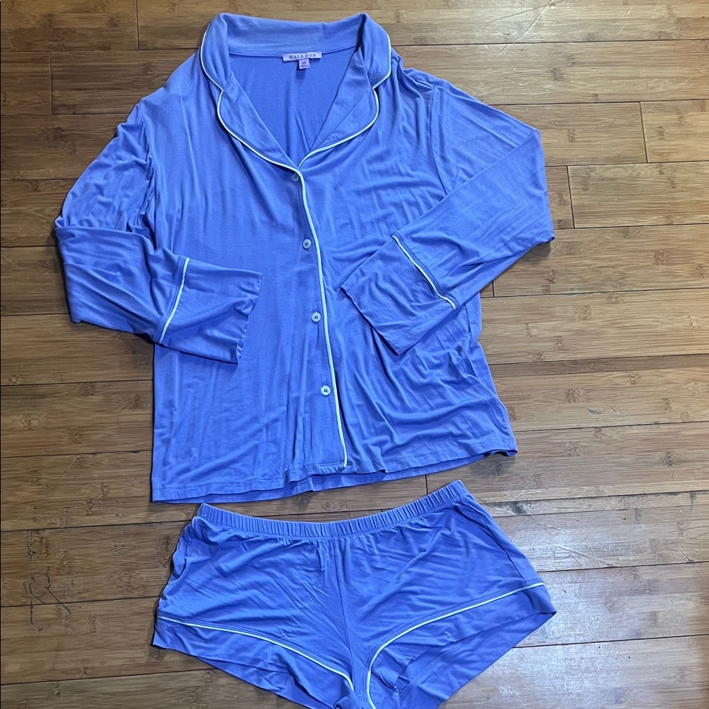 Hale Bob Periwinkle Pajama Set with White Trim. New without tags
